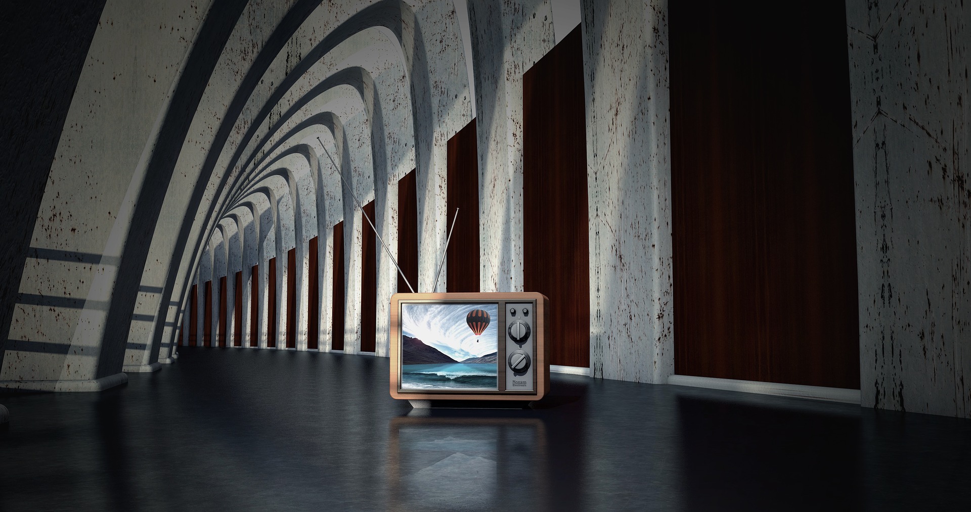 Ein Fernseher in einer computergenerierten Halle mit spitzen Rundbögen