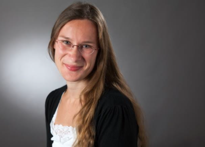 Die Autorin Wiebke Schwelgengräber
